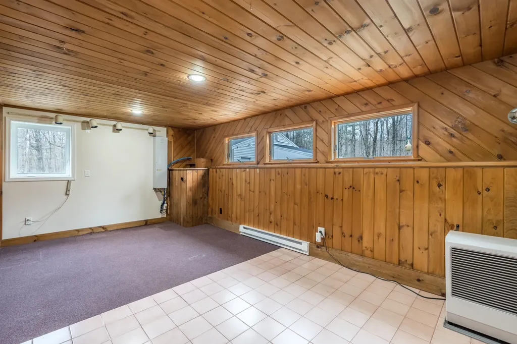 280 Woodbury Road Auburn ME 04210