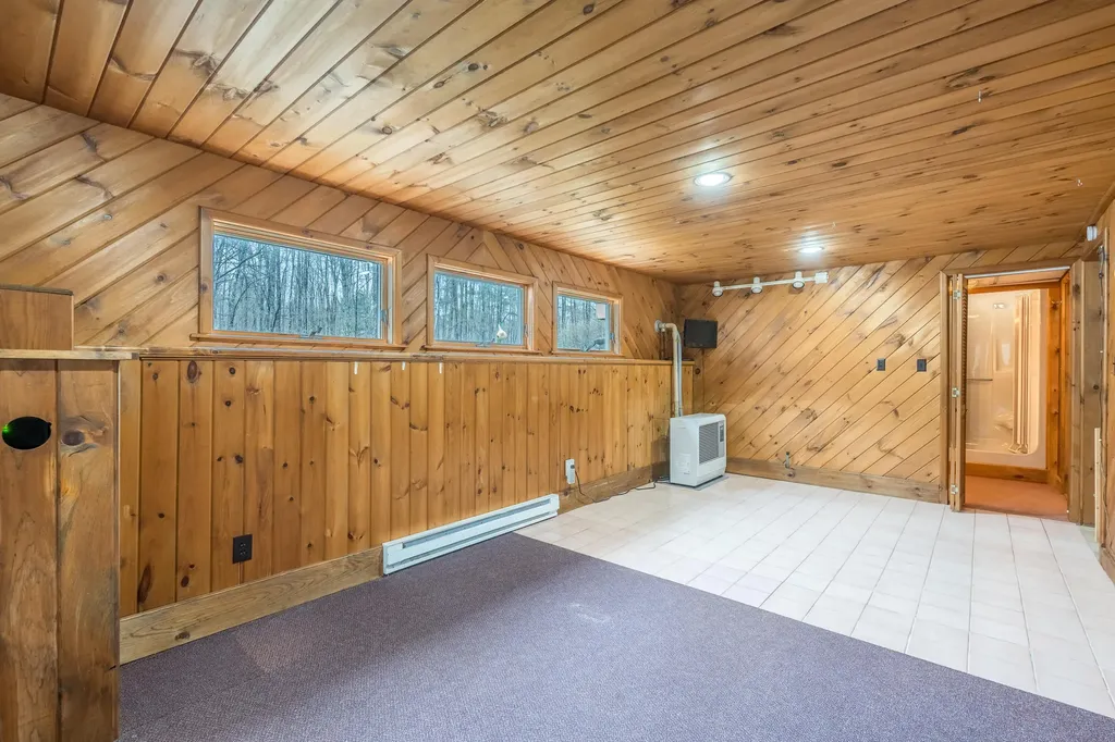 280 Woodbury Road Auburn ME 04210