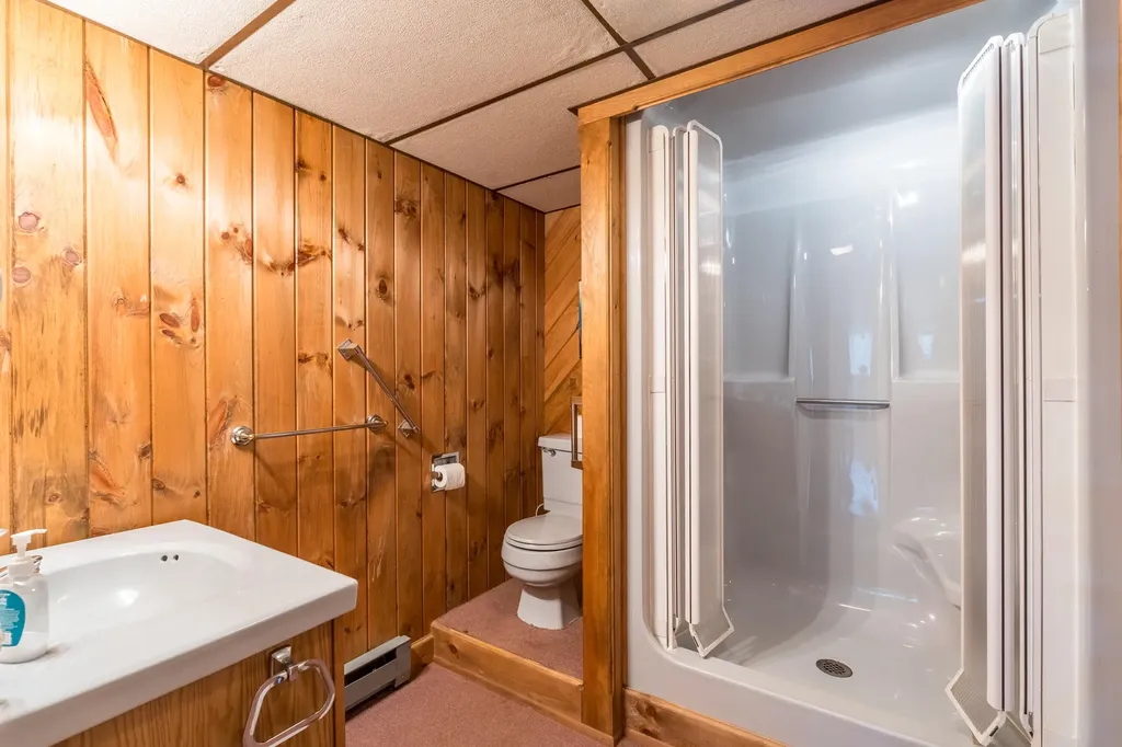 280 Woodbury Road Auburn ME 04210