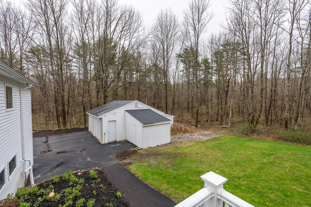 280 Woodbury Road Auburn ME 04210