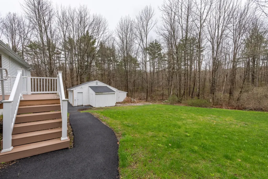 280 Woodbury Road Auburn ME 04210