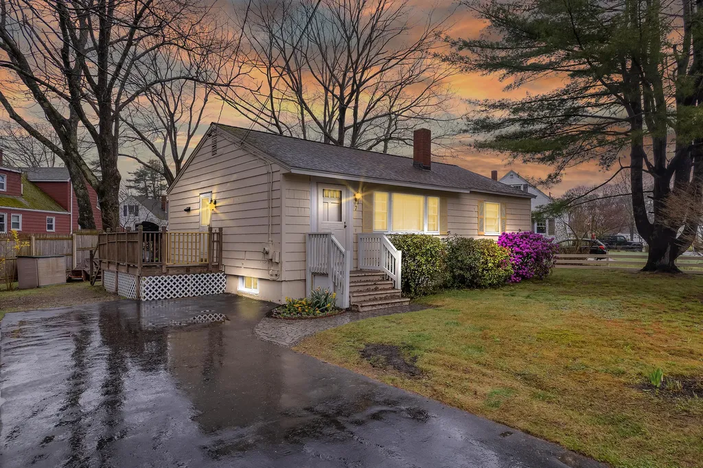 7 Garden Lane Brunswick ME 04011