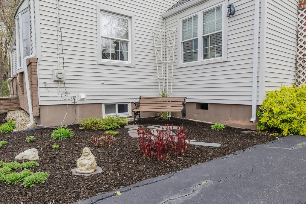 335 Sherwood Street Portland ME 04103