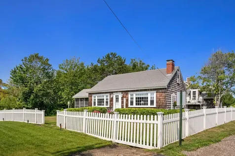 31 Gooch Avenue Kennebunk ME 04043