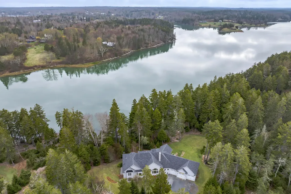 24 Coves End Drive Deer Isle ME 04627