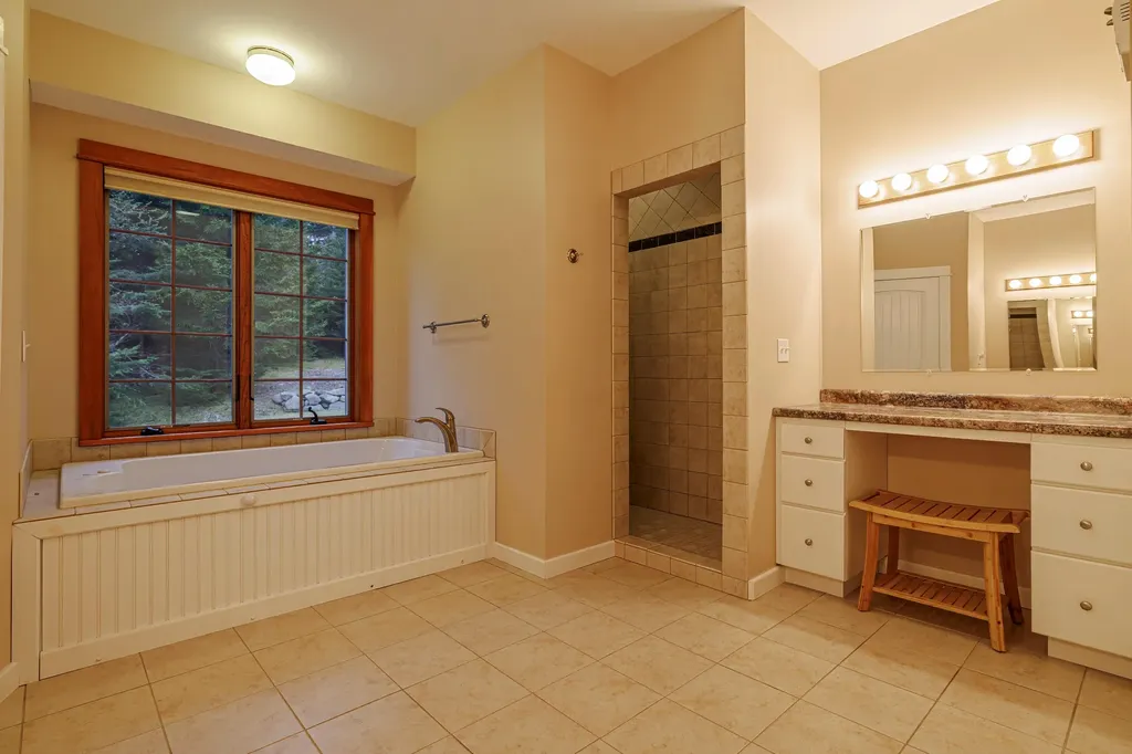 24 Coves End Drive Deer Isle ME 04627