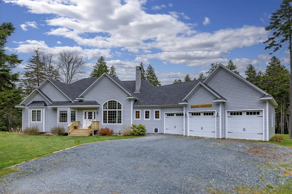 24 Coves End Drive Deer Isle ME 04627