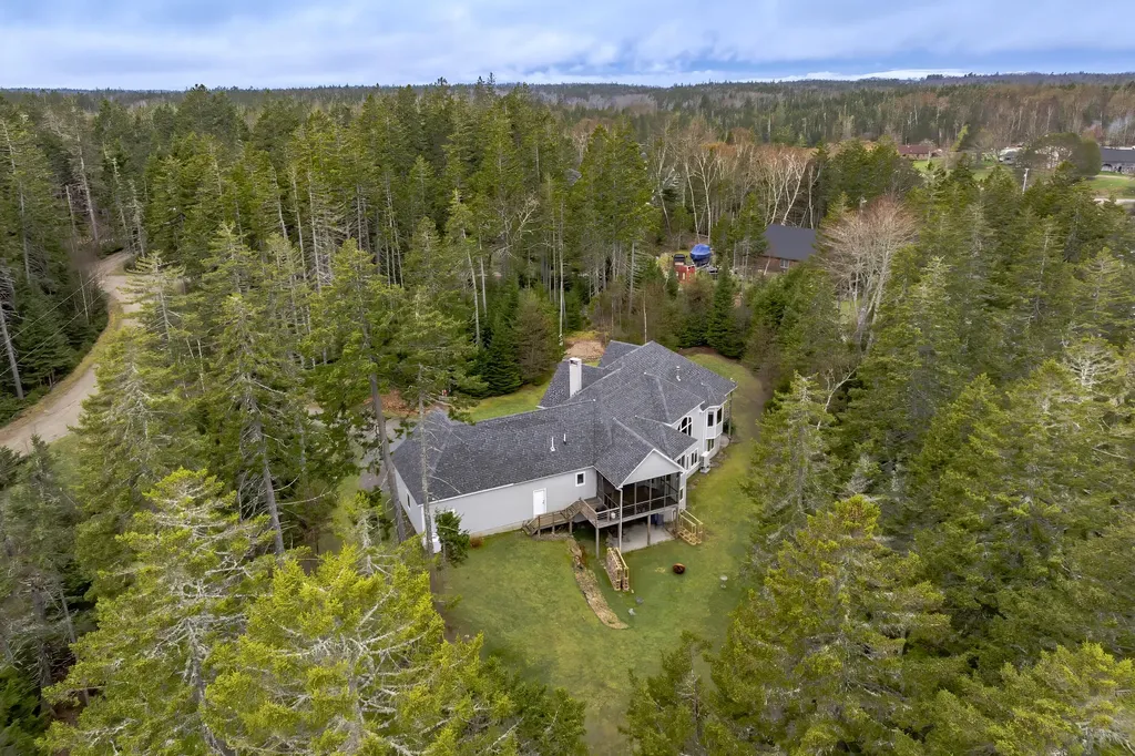 24 Coves End Drive Deer Isle ME 04627