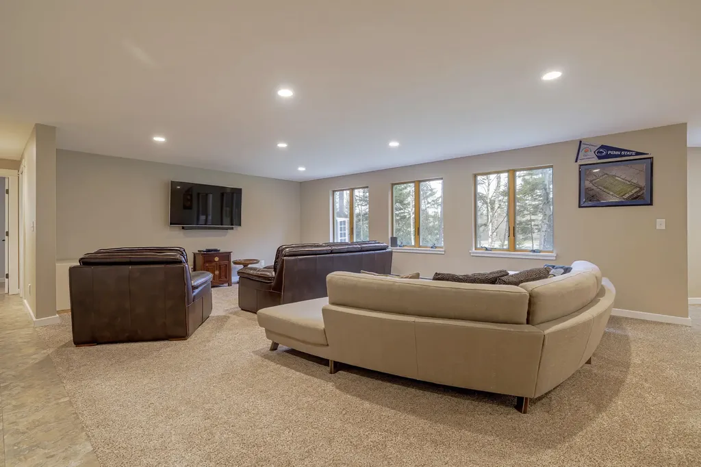 24 Coves End Drive Deer Isle ME 04627