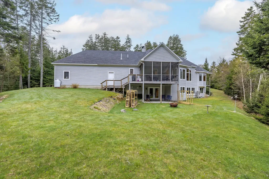 24 Coves End Drive Deer Isle ME 04627