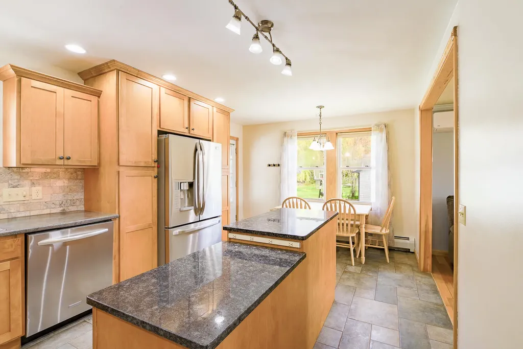 21 Sanford Avenue Old Town ME 04468