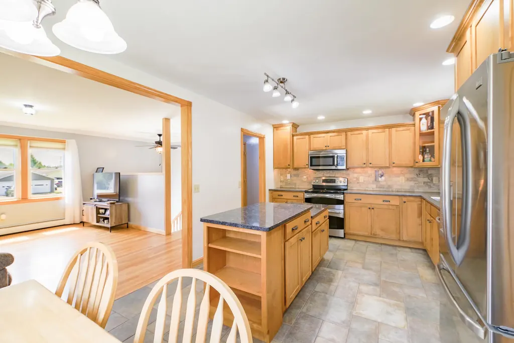 21 Sanford Avenue Old Town ME 04468