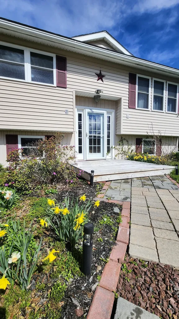 21 Sanford Avenue Old Town ME 04468