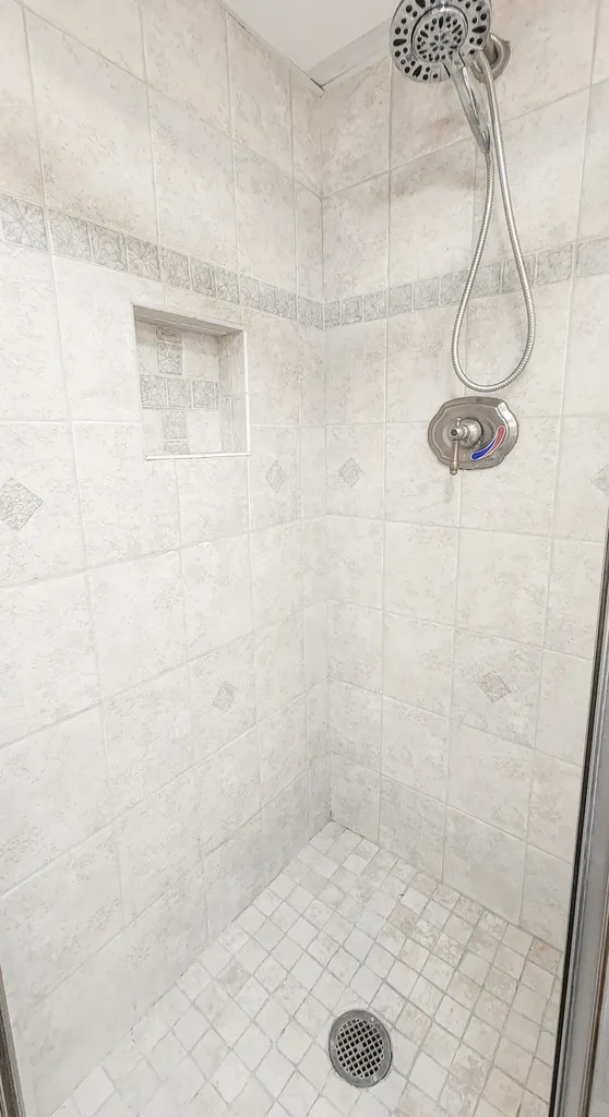 21 Sanford Avenue Old Town ME 04468