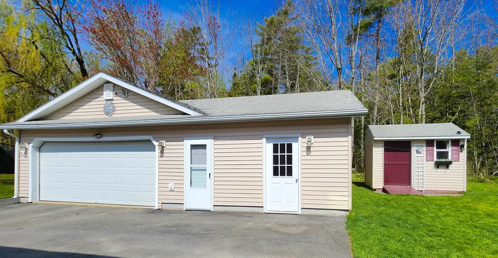 21 Sanford Avenue Old Town ME 04468