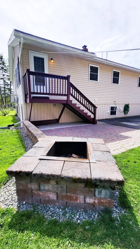 21 Sanford Avenue Old Town ME 04468