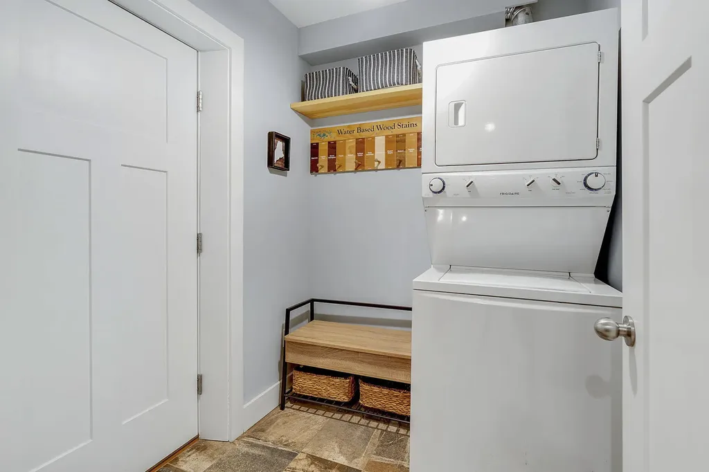 9 Intervale Road Freeport ME 04032