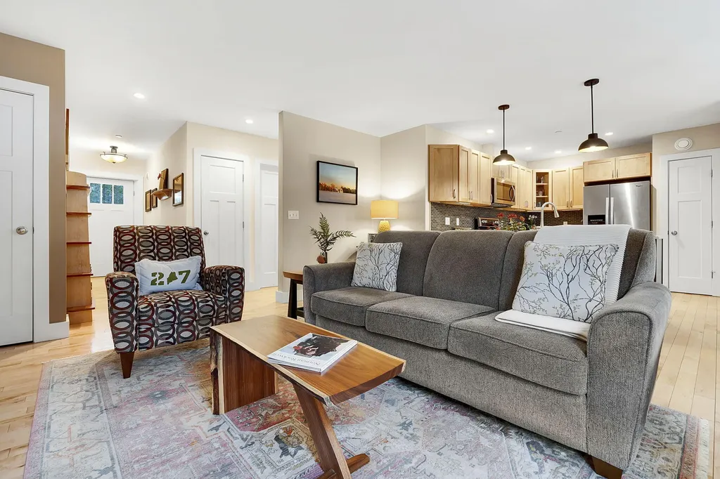 9 Intervale Road Freeport ME 04032