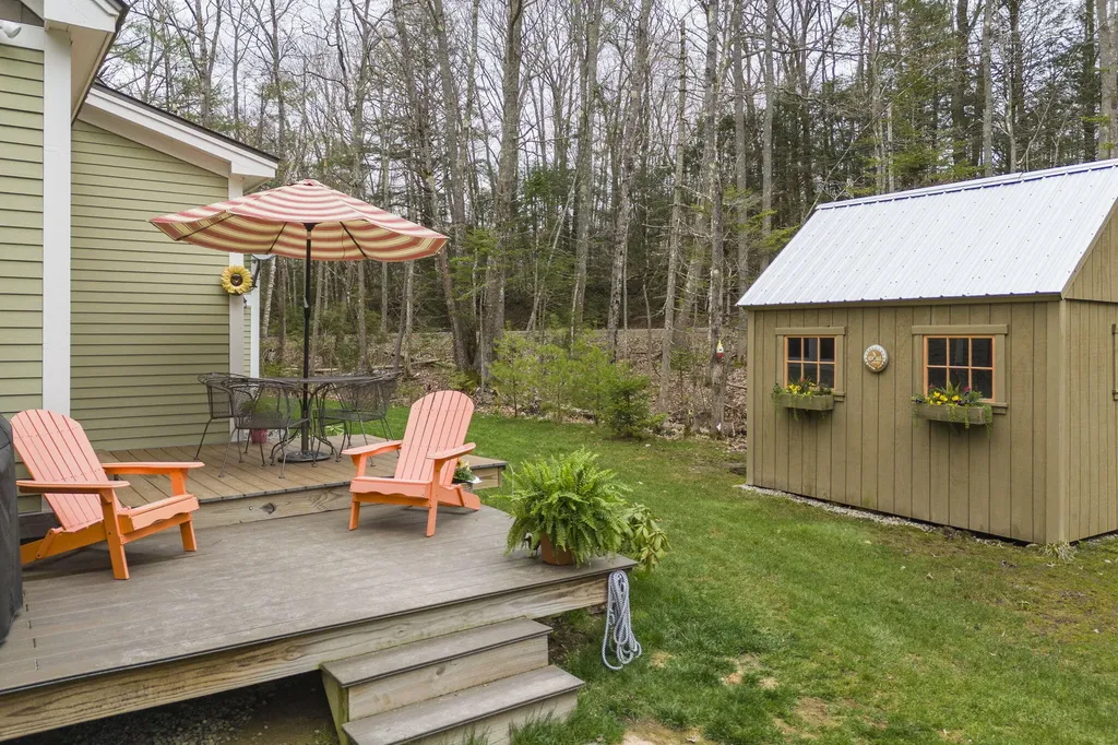 9 Intervale Road Freeport ME 04032