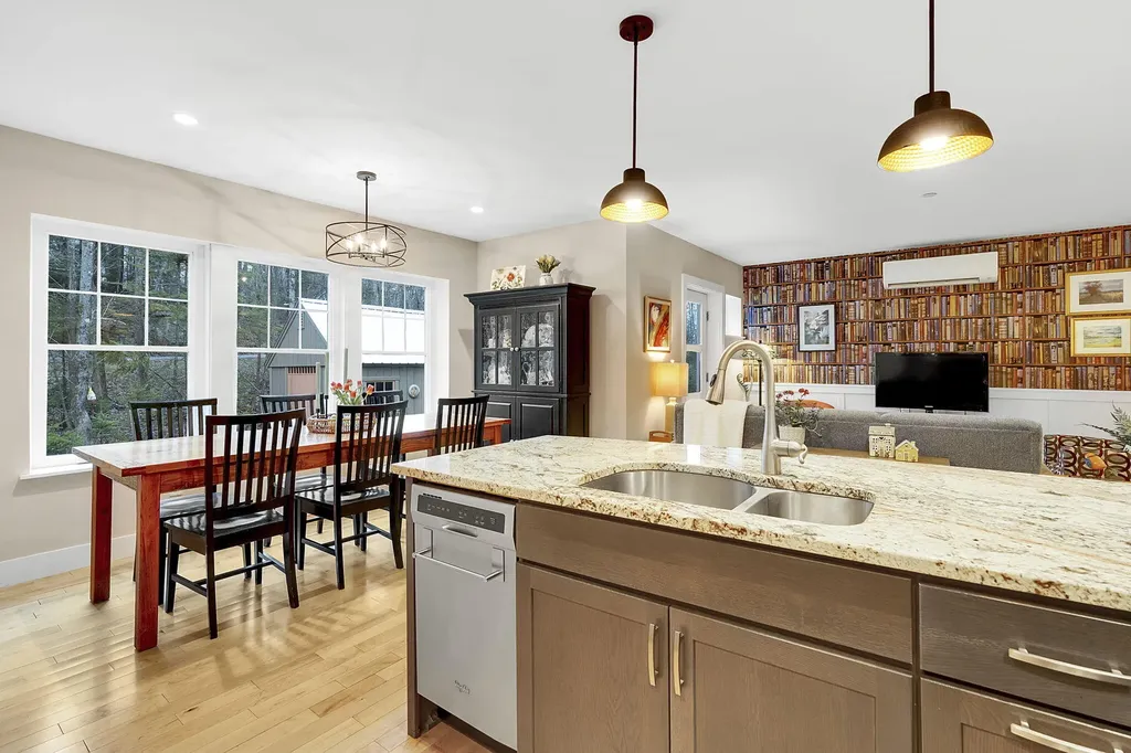 9 Intervale Road Freeport ME 04032