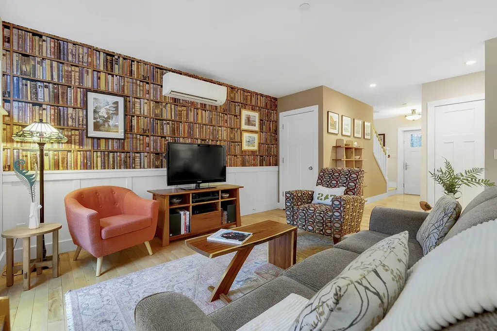 9 Intervale Road Freeport ME 04032