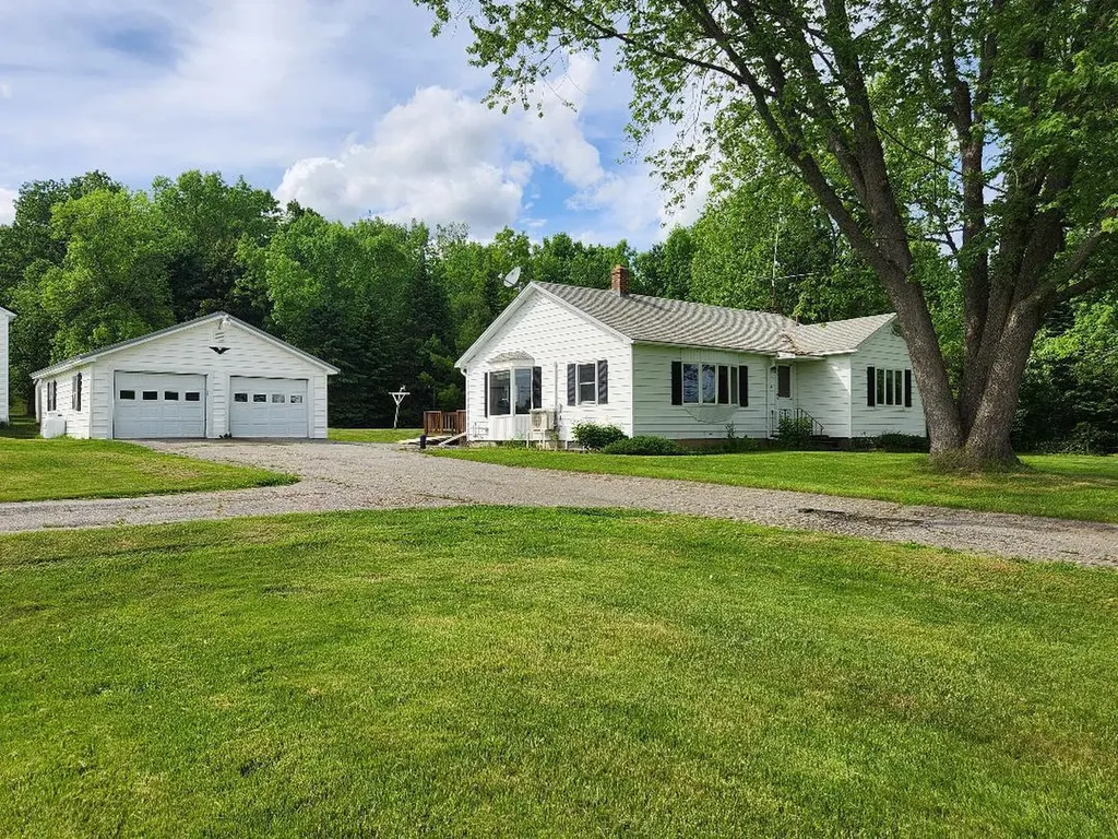 49 Griffin Road Levant ME 04456