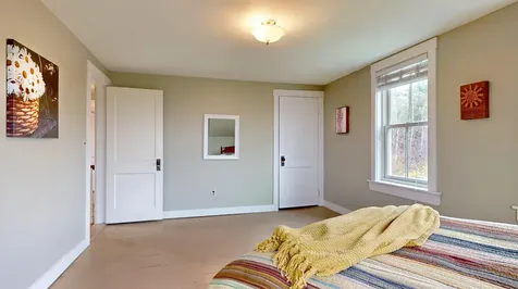 178 Spiller Hill Road Raymond ME 04071