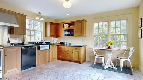 178 Spiller Hill Road Raymond ME 04071