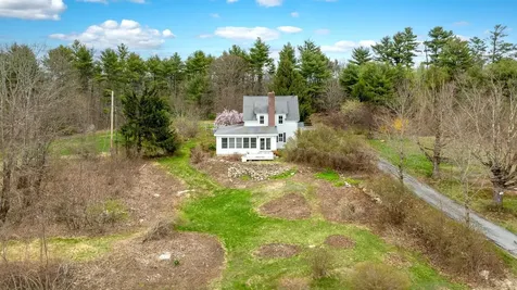 178 Spiller Hill Road Raymond ME 04071