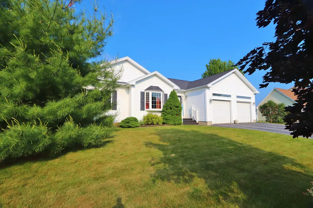 103 Virginia Lane Bangor ME 04401
