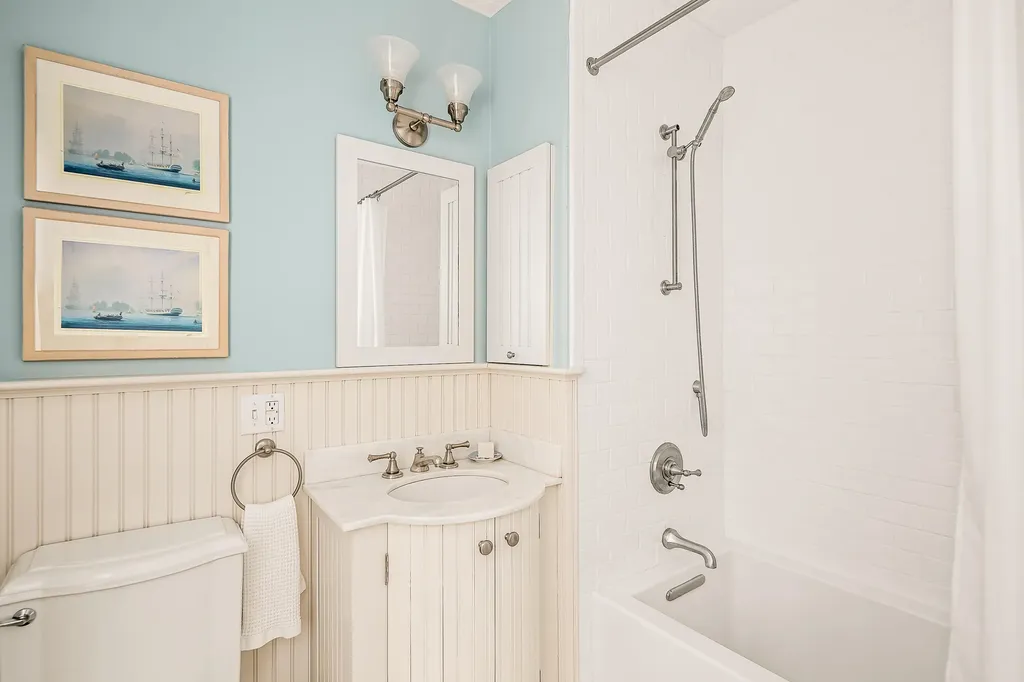 101 Chestnut Street Camden ME 04843
