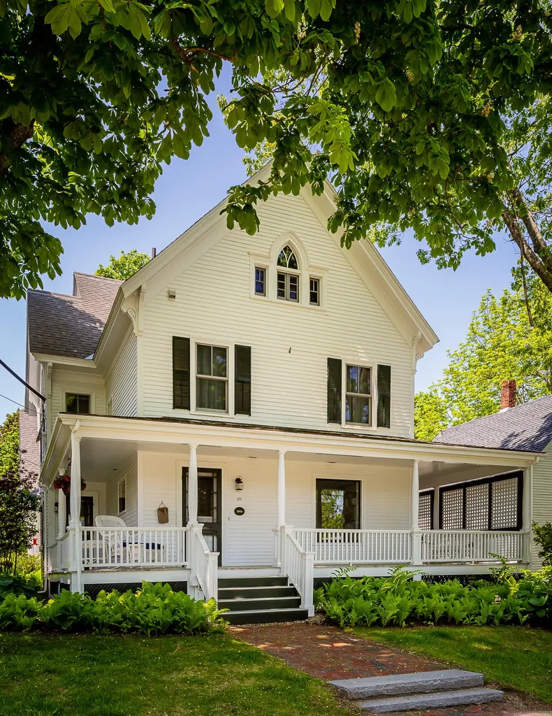 101 Chestnut Street Camden ME 04843