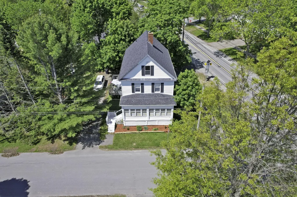 252 Pearl Street Bangor ME 04401