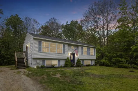 41 Mcgill Fern Road Standish ME 04084