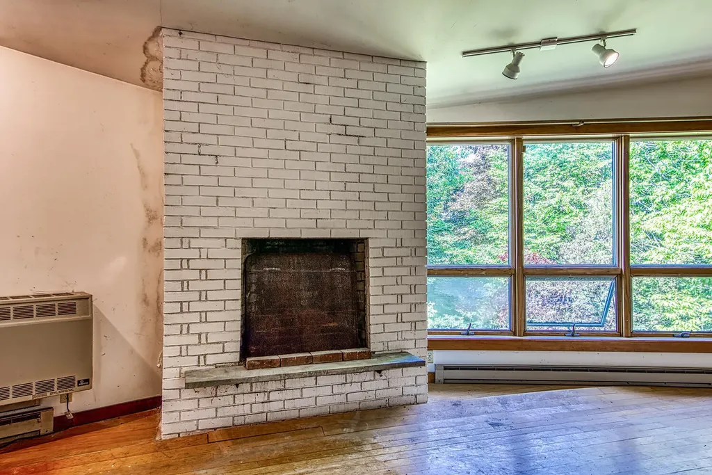 135 Eaton Point Road Deer Isle ME 04627
