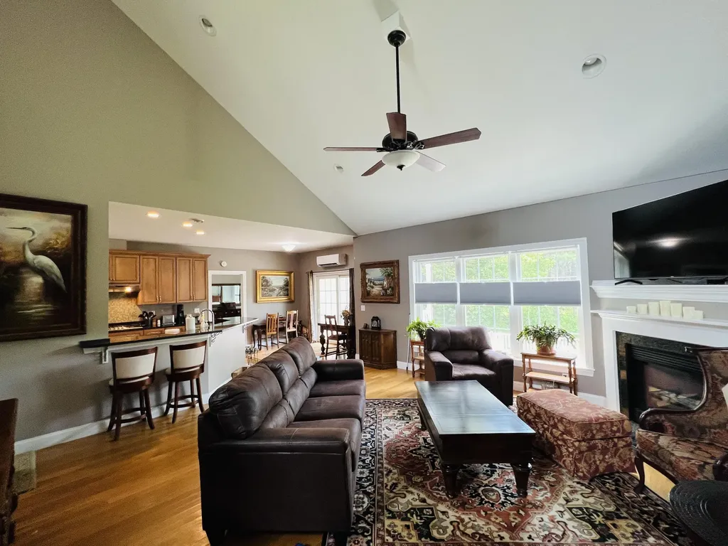 54 Constitution Avenue Hampden ME 04444