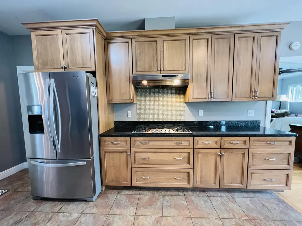 54 Constitution Avenue Hampden ME 04444