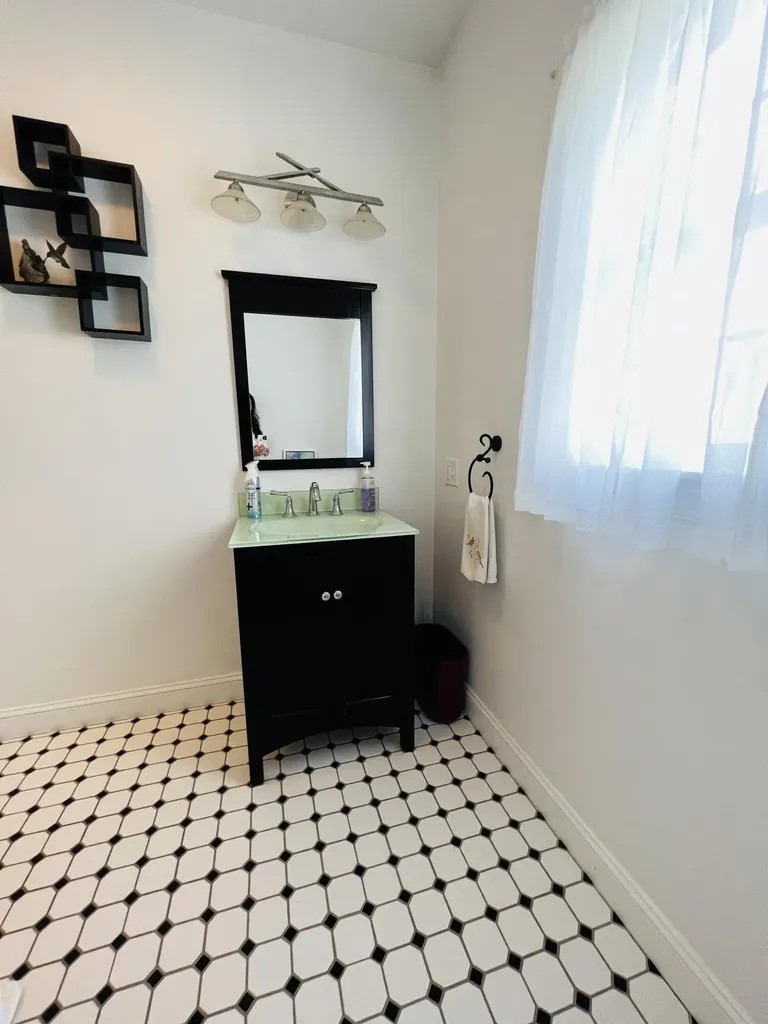 54 Constitution Avenue Hampden ME 04444