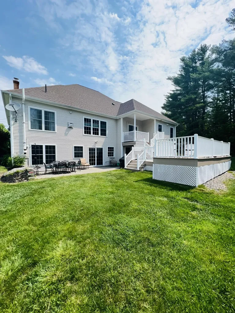 54 Constitution Avenue Hampden ME 04444