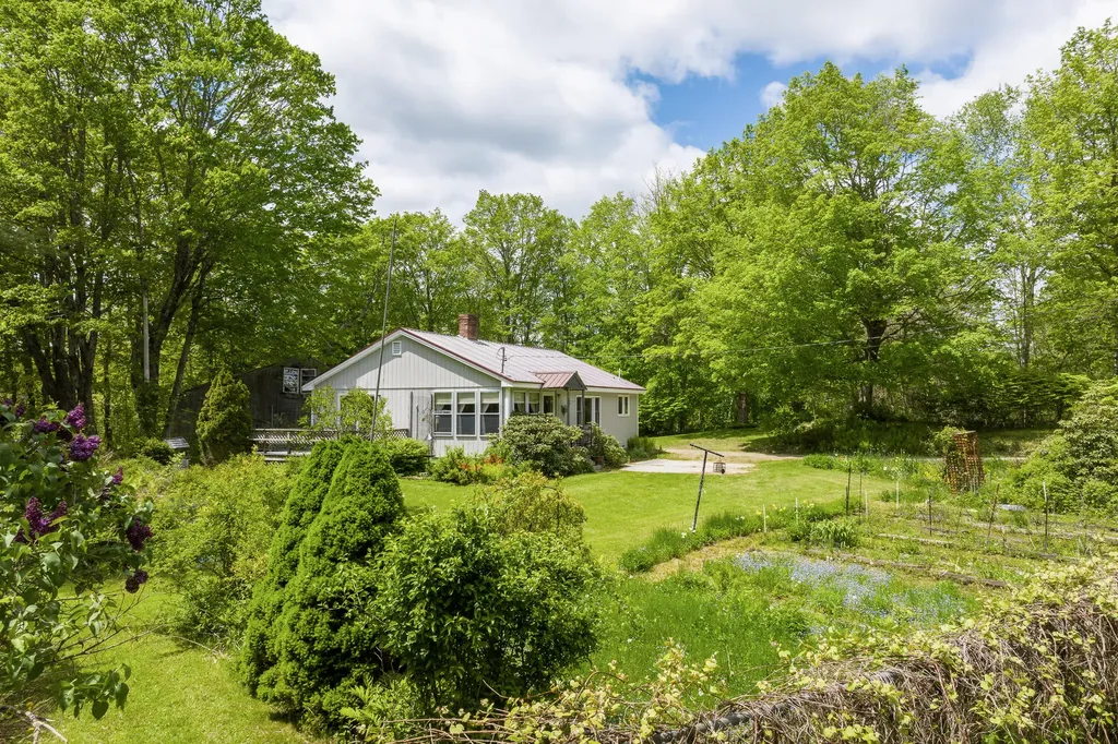 353 Duck Puddle Road Nobleboro ME 04555