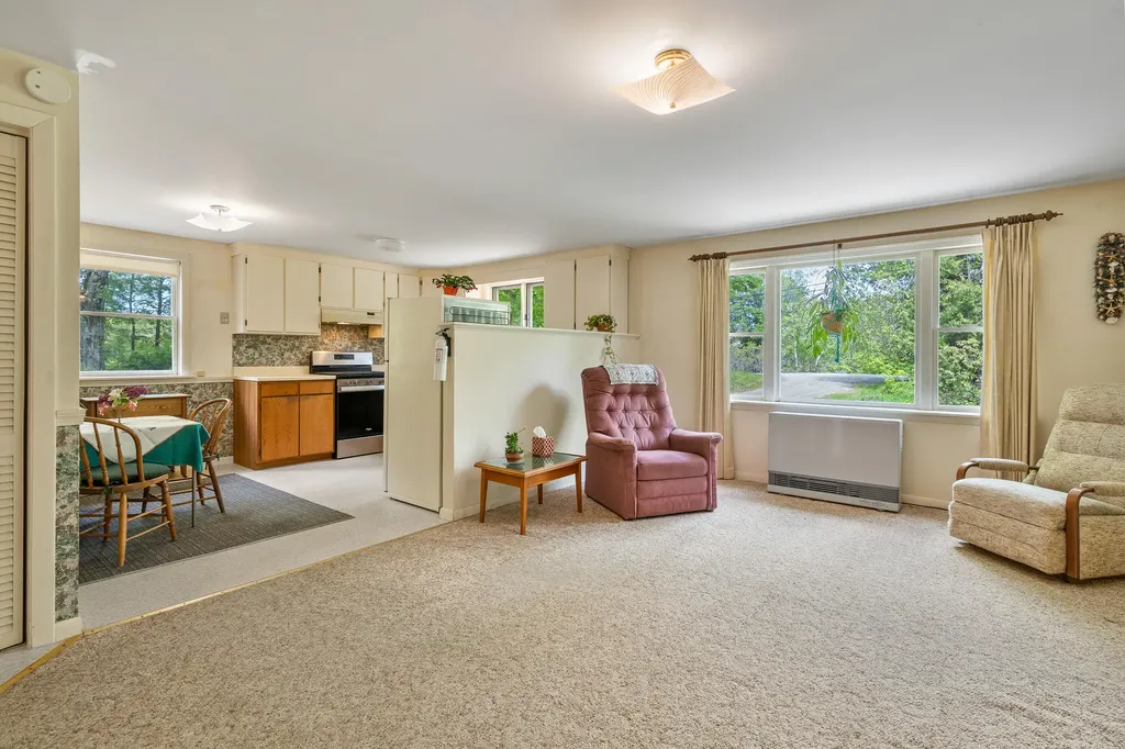 353 Duck Puddle Road Nobleboro ME 04555