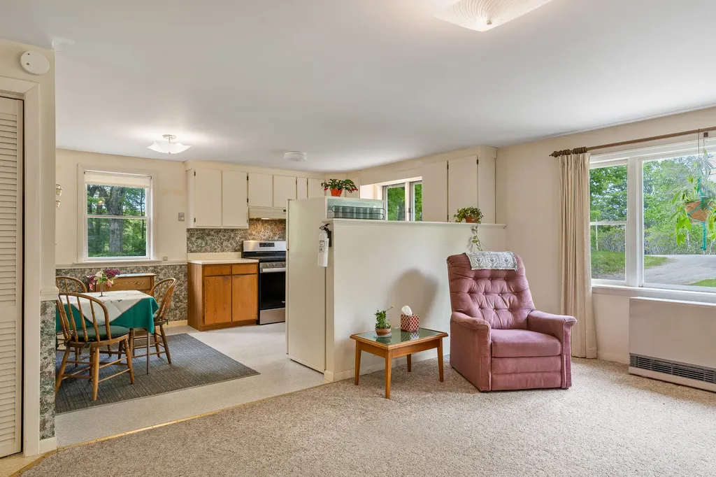 353 Duck Puddle Road Nobleboro ME 04555