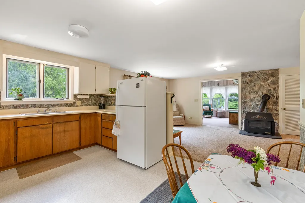 353 Duck Puddle Road Nobleboro ME 04555
