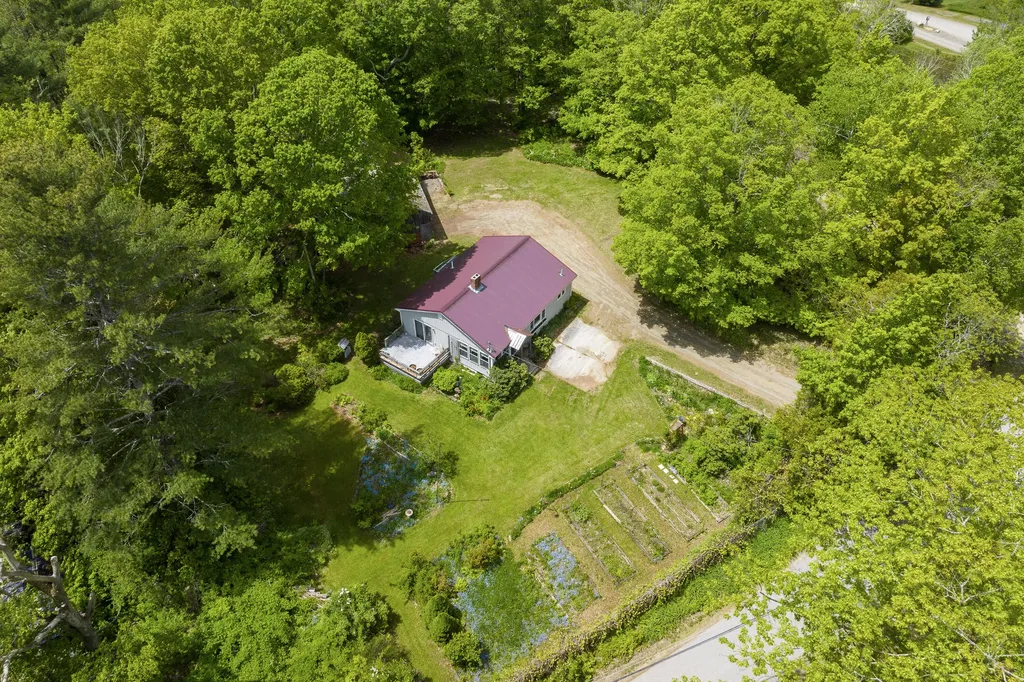 353 Duck Puddle Road Nobleboro ME 04555