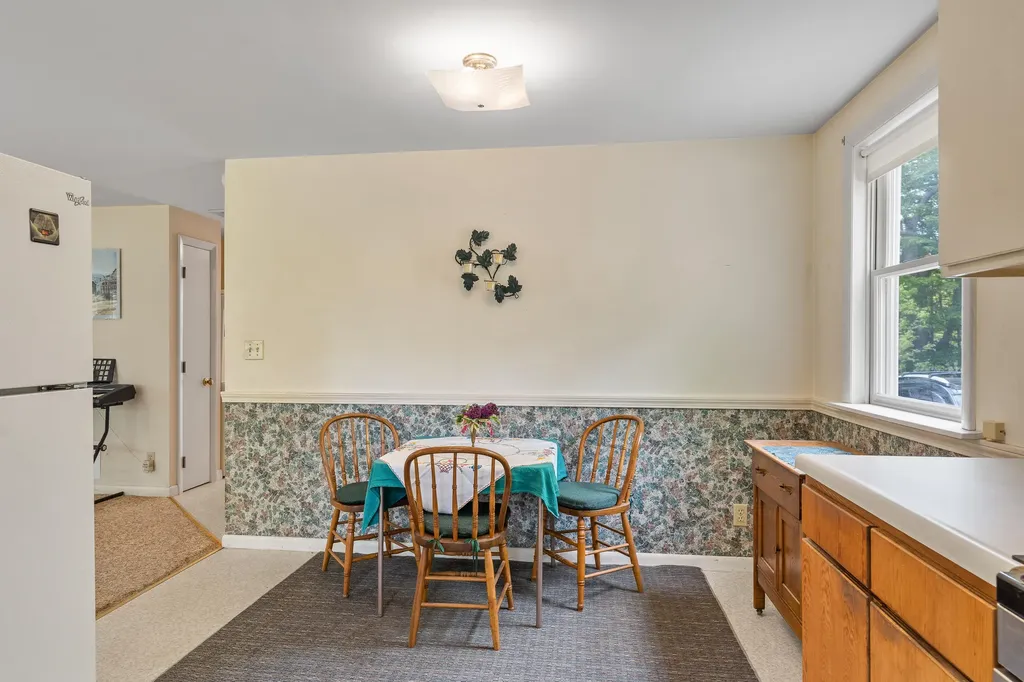 353 Duck Puddle Road Nobleboro ME 04555