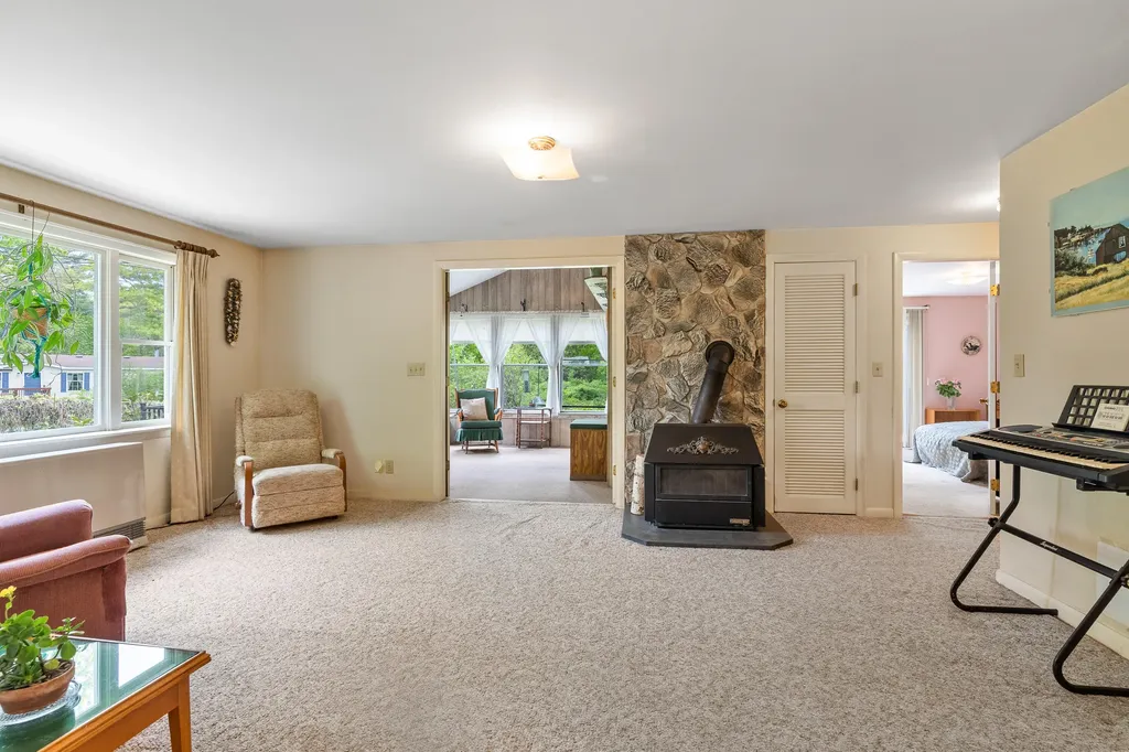 353 Duck Puddle Road Nobleboro ME 04555