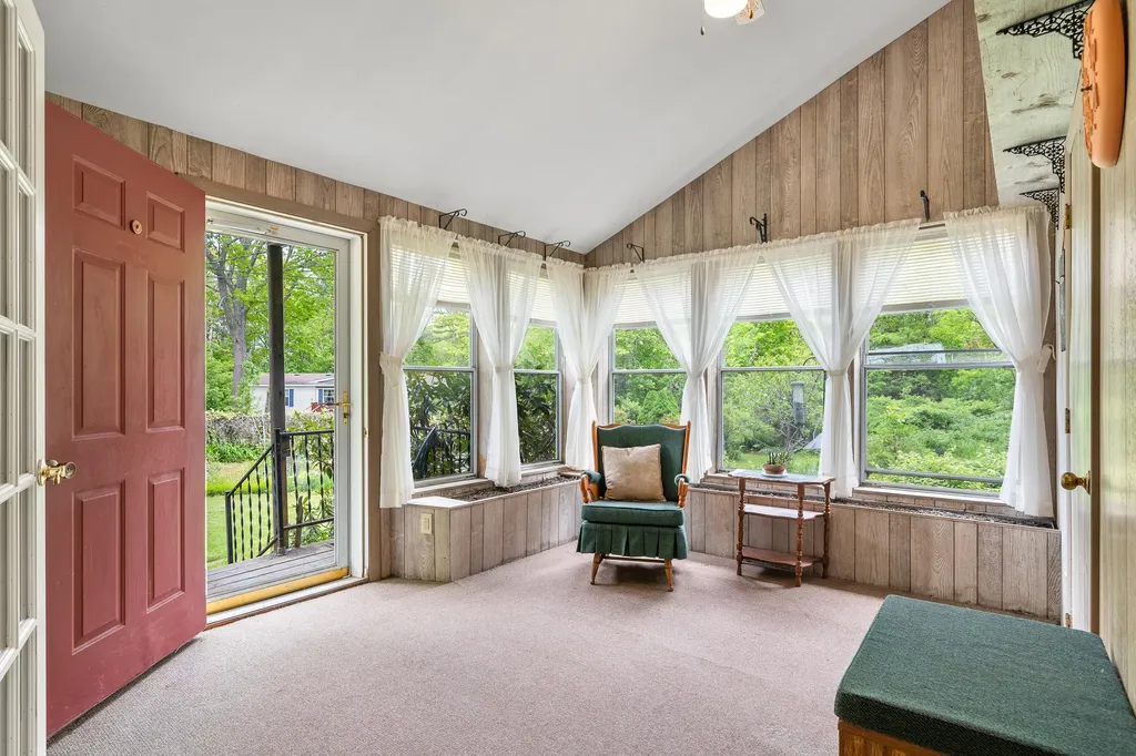 353 Duck Puddle Road Nobleboro ME 04555