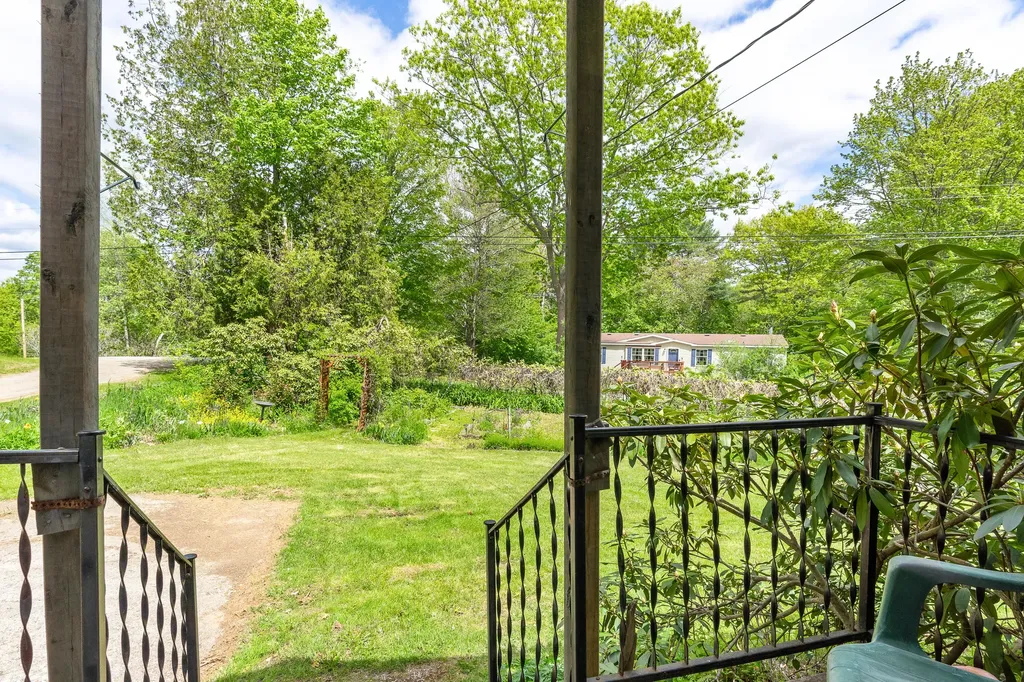 353 Duck Puddle Road Nobleboro ME 04555