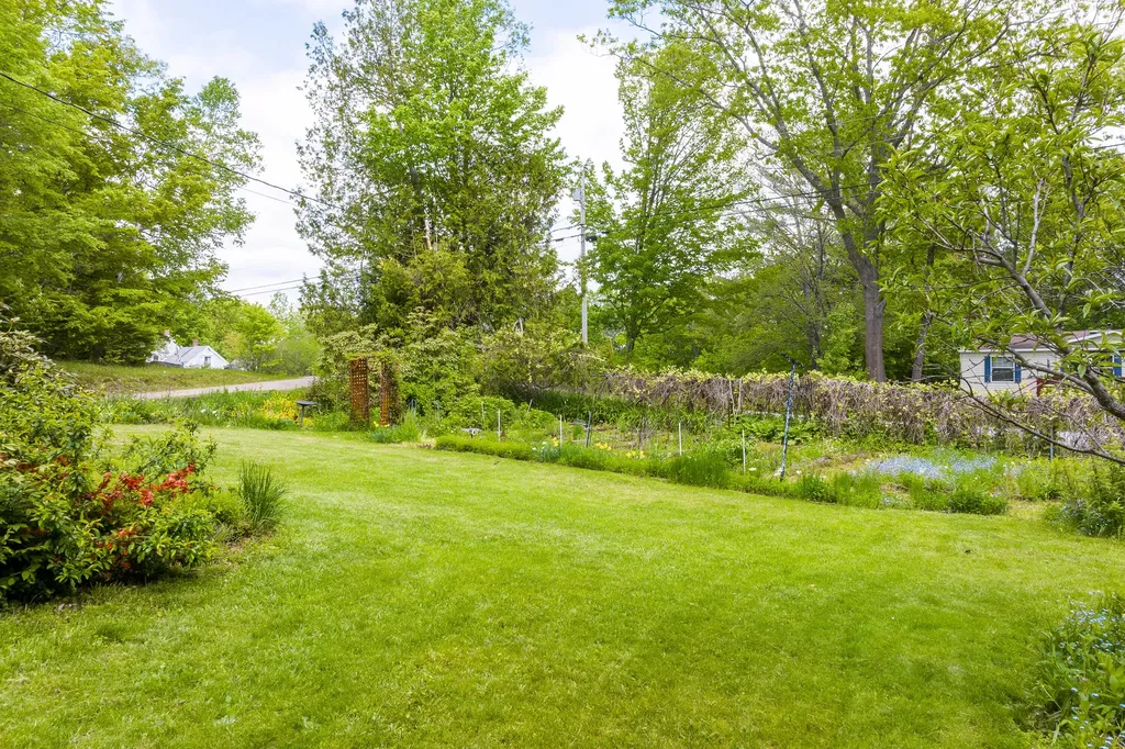 353 Duck Puddle Road Nobleboro ME 04555