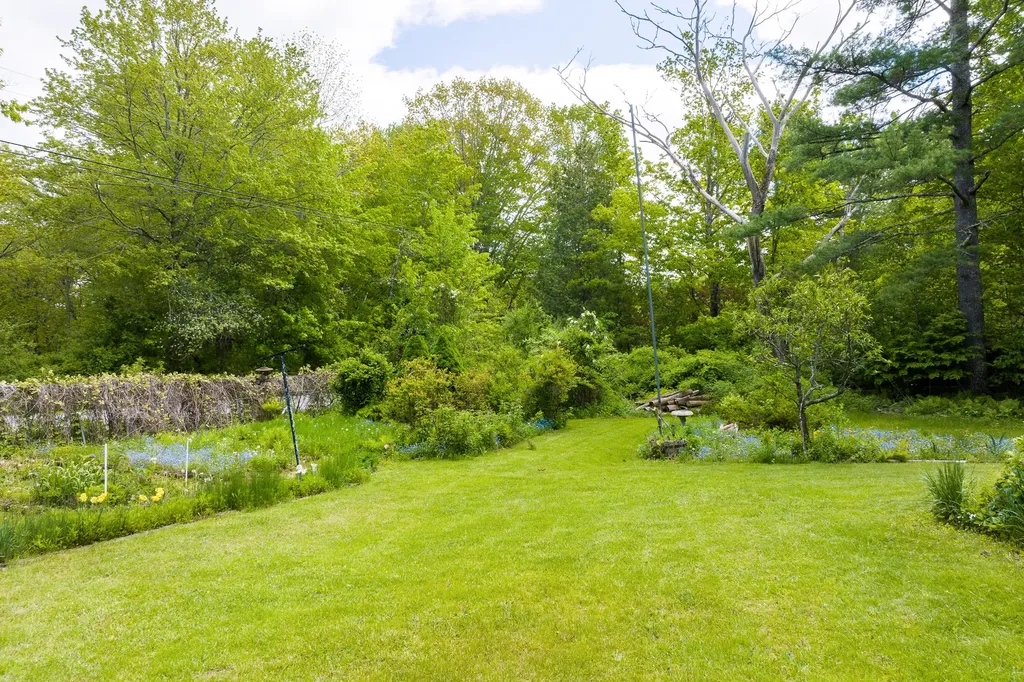 353 Duck Puddle Road Nobleboro ME 04555